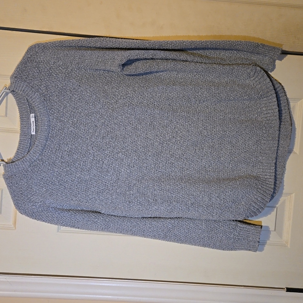 Pink Clover size Large Sweater